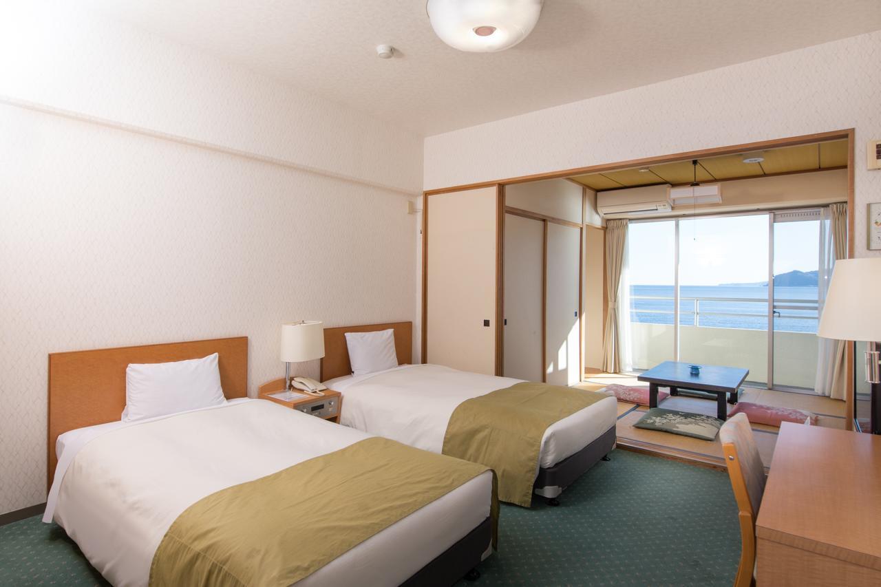 Hotel Wisterian Life Club Atami Exterior foto